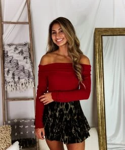 Do + Be Women's Clothing Black And Gold Patterned Ruffle Mini Skirt