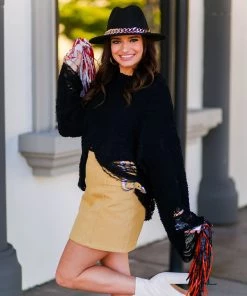 POL Women's Clothing Black Distressed Popcorn Sweater