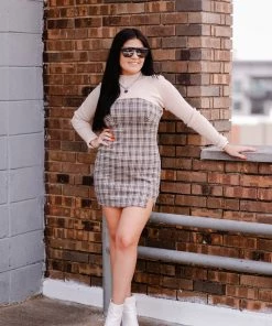 Le Lis Women's Clothing Black Plaid Square Neck Mini Dress