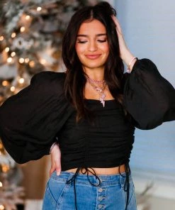 HYFVE Women's Clothing Black Ruched Long Sleeve Crop Top