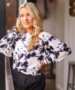 HYFVE Black And White Tie Dye Pullover