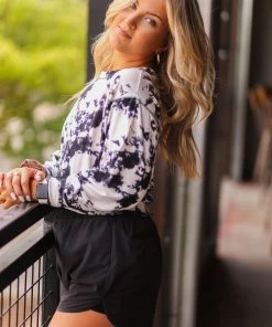 HYFVE Black And White Tie Dye Pullover