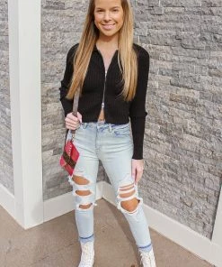 Euina Bonus Points Distressed Girlfriend Jeans - Light Wash