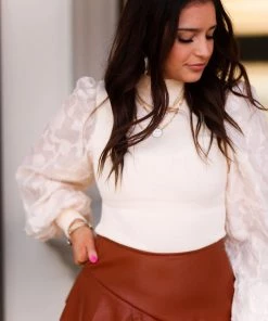 Flying Tomato Women's Clothing Cream Floral Puff Sleeve Fitted Blouse