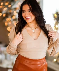 Le Lis Women's Clothing Mocha V-Neck Puff Sleeve Bodysuit