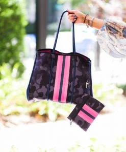 Guangzhou Huadu Shiling Junyuan Leather Factory New Arrivals Navy Blue Camo And Pink Stripe Neoprene Tote Bag