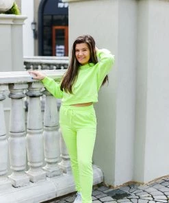 Iris Basic Neon Green Jogger Set