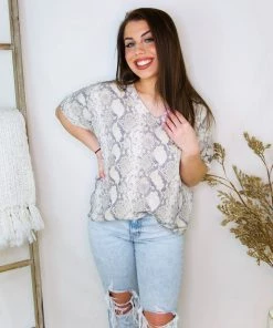 Entro Python V-Neck Short Sleeve Top Women's Clothing