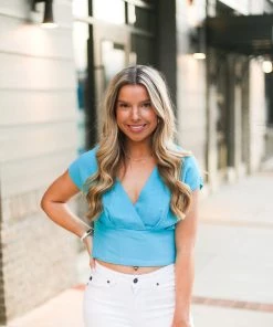Do + Be Sleeveless Blue V-Neck Blouse