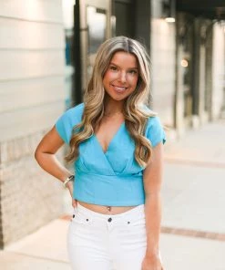 Do + Be Sleeveless Blue V-Neck Blouse