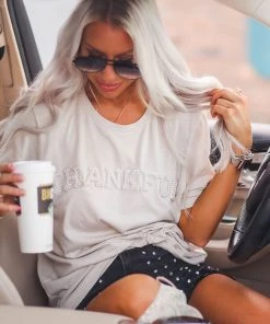 Vintage Distressed Thankful Pearl Letter Graphic Tee